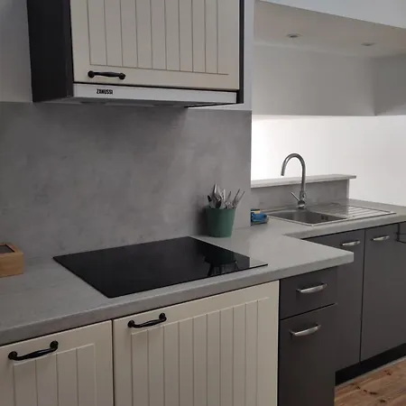 Les Trois-escabelles * Dinant