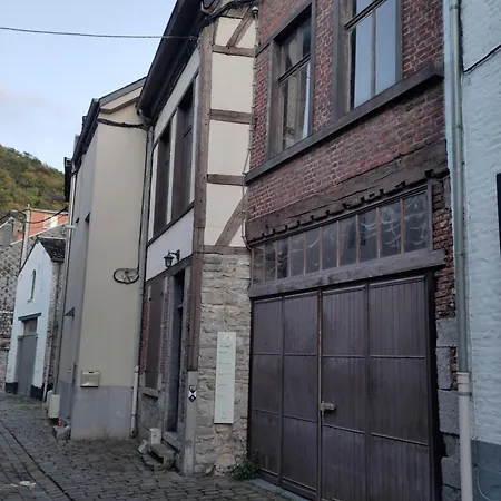 Les Trois-escabelles Lägenhet Dinant