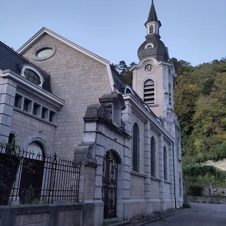 Les Trois-escabelles ディナン