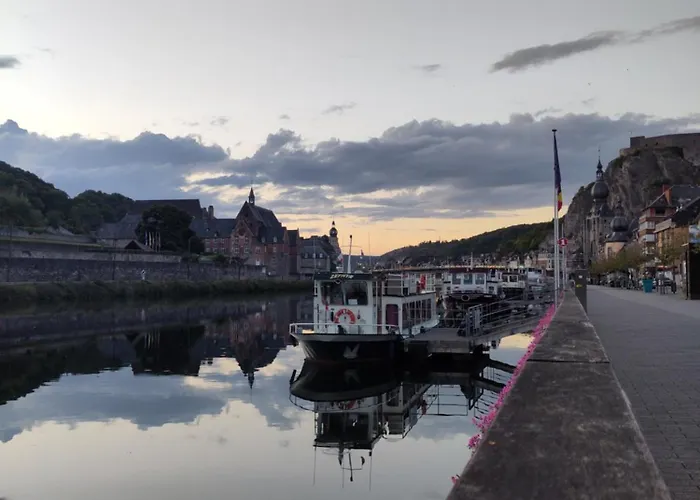 Les Trois-escabelles *